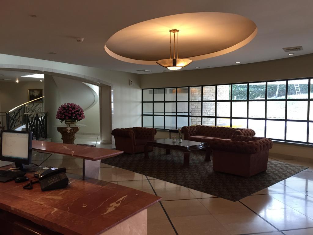 Aparta Hotel Torres De Suites Quito Room photo