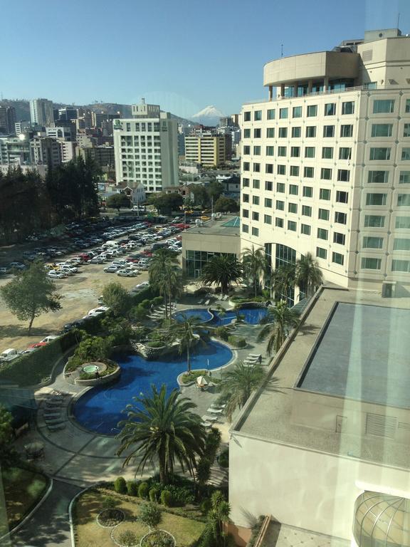 Aparta Hotel Torres De Suites Quito Room photo